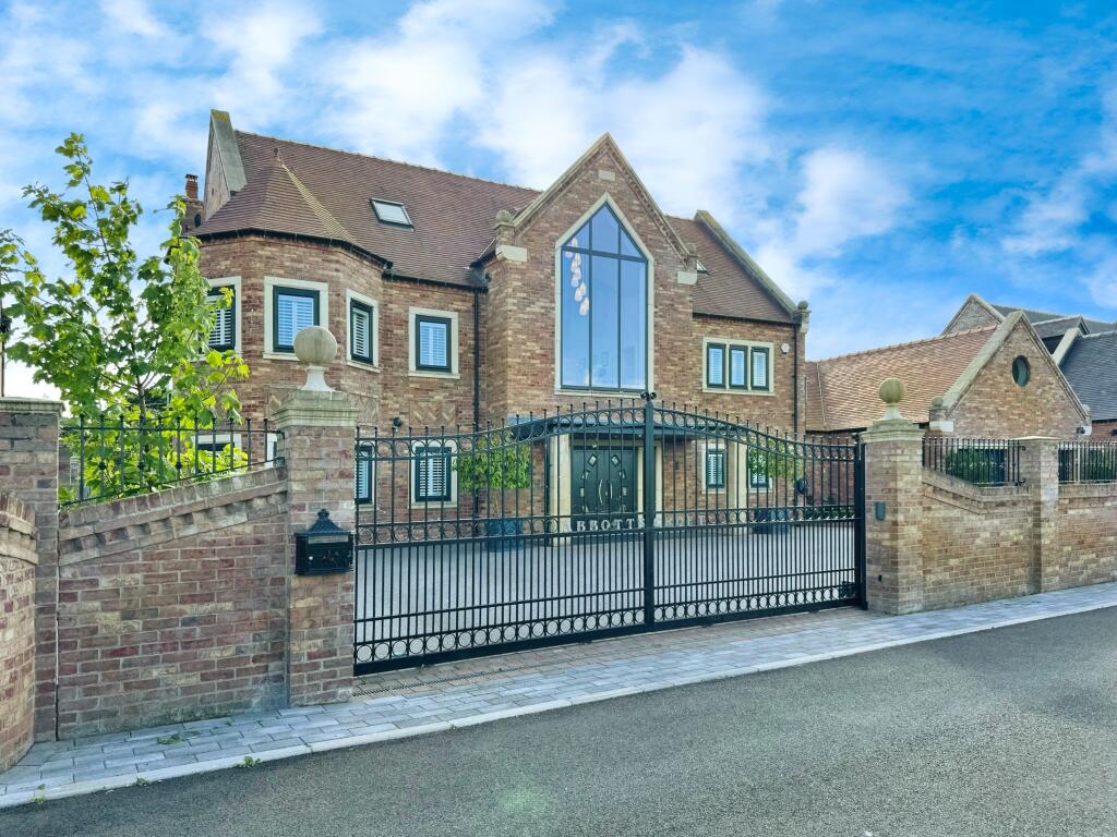 Rose house self build